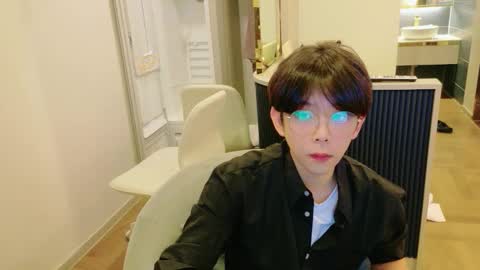 Snapshot of imlowerlife chatting on 10.25.25 imlowerlife online show from 10.25.25