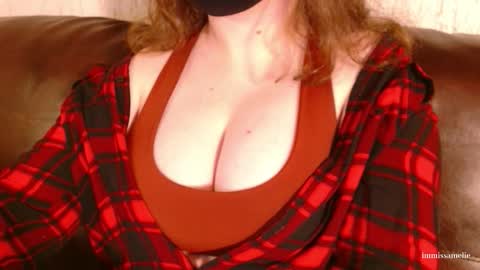 Miss Amelie online show from 11.22.25