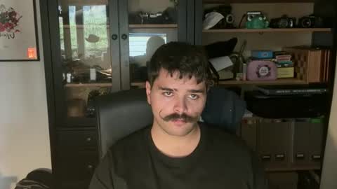 Snapshot of imnothuman22 chatting on 11.17.25 imnothuman22 online show from 11.17.25