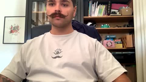 Snapshot of imnothuman22 chatting on 11.18.25 imnothuman22 online show from 11.18.25