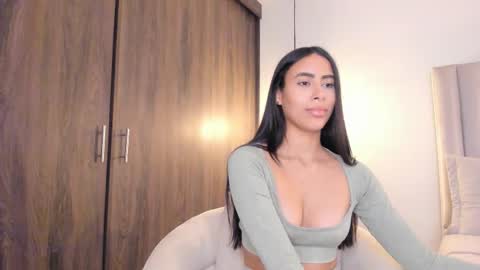 Snapshot of imsaraah chatting on 02.27.26 sarah online show from 02.27.26