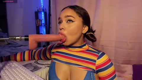 Snapshot of imsofivega chatting on 10.29.25 Sofia Vega online show from 10.29.25