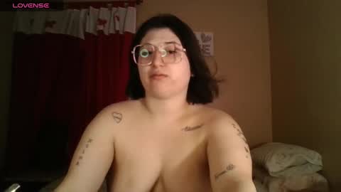 Snapshot of imsohornydacom chatting on 10.12.25 Florencia online show from 10.12.25