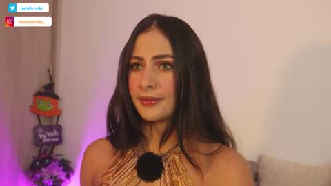 imvickyrachell_ online show from 10.31.25