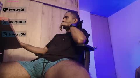 Daniel   thumb up me please its important Im new INDEPENDENT MODEL online show from 05.12.26