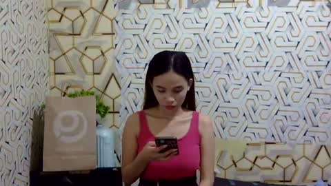 Snapshot of imyourgirl_vanessa26 chatting on 07.24.26 Im sad because im lonely wish help me here online show from 07.24.26