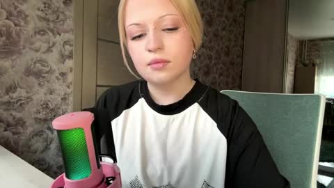 Lola online show from 03.27.26