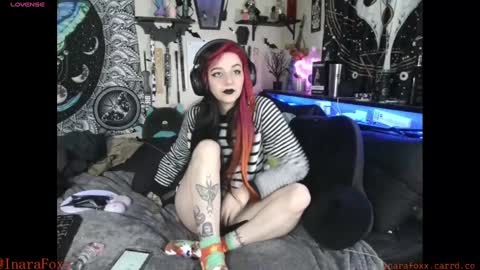 Inarafoxx online show from 01.21.25