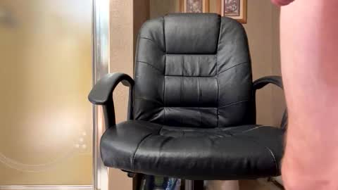 Snapshot of incredablejohnson chatting on 11.29.25 incredablejohnson online show from 11.29.25