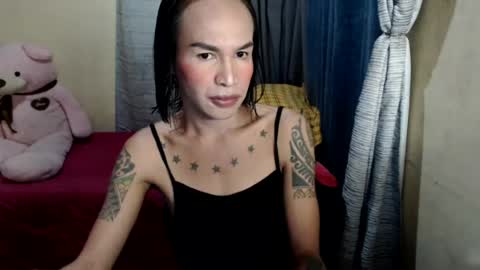 Snapshot of indaypakay_ts chatting on 07.17.26 Pakay online show from 07.17.26
