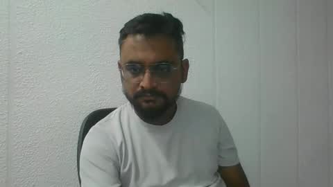 Snapshot of indian1433 chatting on 11.27.25 indian1433 online show from 11.27.25