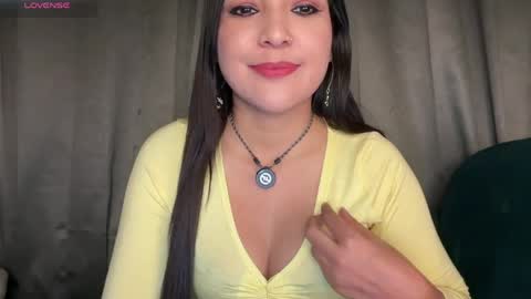 Snapshot of indian_meenakshi_69 chatting on 05.29.26 priya online show from 05.29.26
