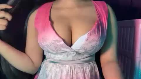 Raya  online show from 11.13.25