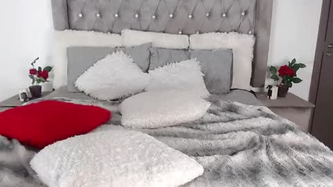 Snapshot of indian_temptationx chatting on 01.26.25 Santana online show from 01.26.25