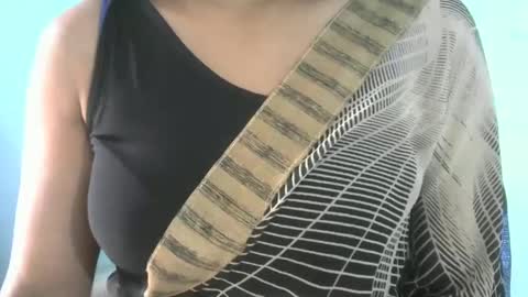 Snapshot of indiananu23 chatting on 12.25.24 indiananu23 online show from 12.25.24