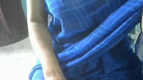 Snapshot of indiananu23 chatting on 01.21.25 indiananu23 online show from 01.21.25