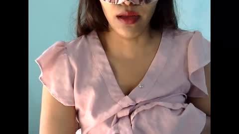 Snapshot of indiananu23 chatting on 11.11.25 indiananu23 online show from 11.11.25