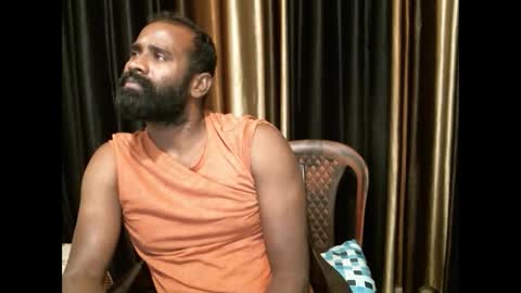 Snapshot of indianh chatting on 02.14.25 indian hairy online show from 02.14.25