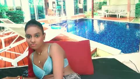 Leah online show from 12.02.24