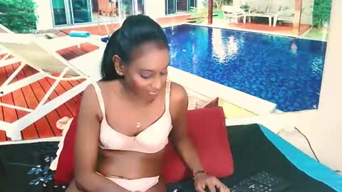 Leah online show from 12.02.24