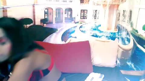 Leah online show from 12.04.24