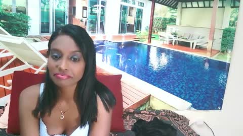 Leah online show from 12.13.24