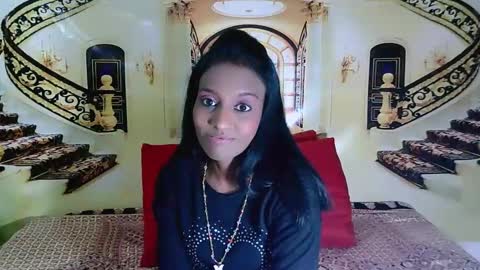 Leah online show from 01.06.25