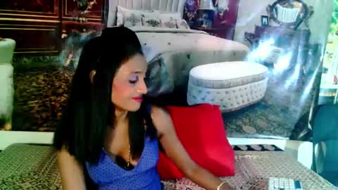 Leah online show from 01.10.25