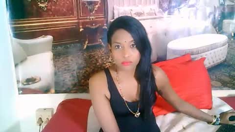 Leah online show from 10.10.25