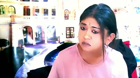 Mika online show from 10.08.25