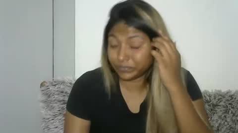 indianqtpie6 online show from 10.13.25