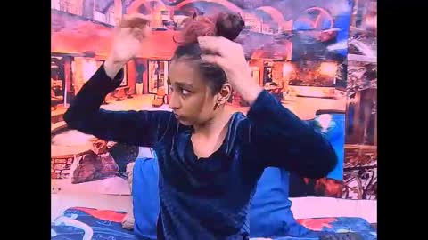 indiansexybutt4u2luv online show from 04.02.26