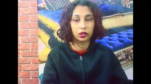 Snapshot of indiansexybutt4u2luv chatting on 07.16.26 indiansexybutt4u2luv online show from 07.16.26