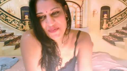 Snapshot of indiansexysmyle chatting on 07.15.26 Azi online show from 07.15.26