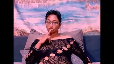 Shreya online show from 12.17.24