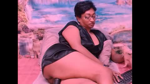 Shreya online show from 01.14.25