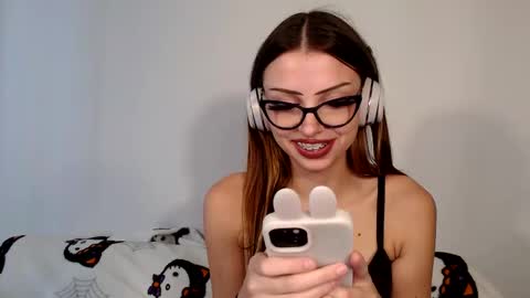 Indigo Elle online show from 09.16.25