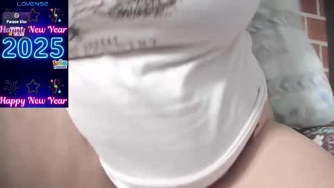 indiraa_channell online show from 01.04.25