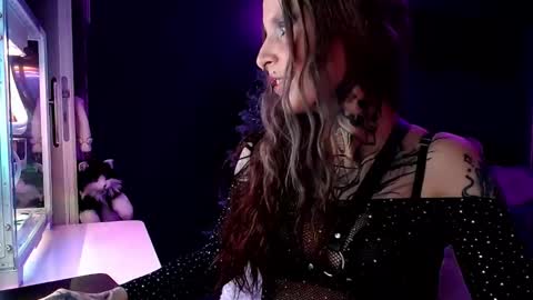 Snapshot of inesdesire chatting on 12.31.24 InesDesire online show from 12.31.24