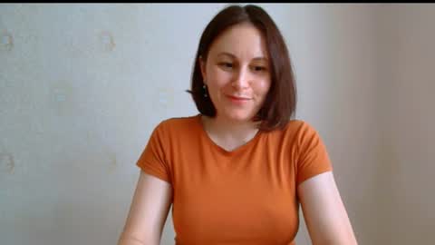 Snapshot of inessa_beauty chatting on 06.21.26 Inessa online show from 06.21.26