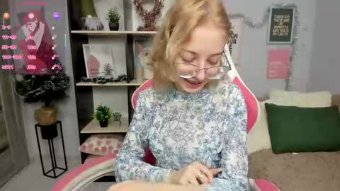 Mia online show from 12.15.25