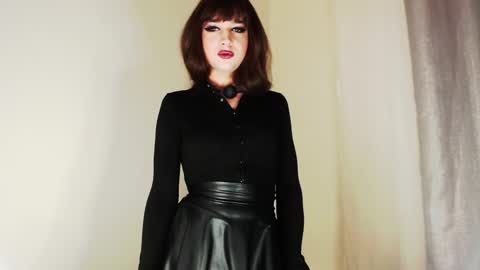 Snapshot of infinity_of_love chatting on 12.11.24 Jeremy online show from 12.11.24