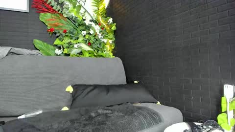 Snapshot of ingadn chatting on 02.21.25 IngAdn online show from 02.21.25