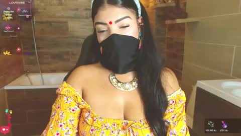 Snapshot of iniya_parul chatting on 06.01.26 Iniya online show from 06.01.26