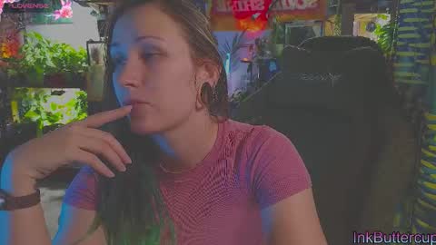 Snapshot of ink_bloom chatting on 10.19.25 Im Stacy  FOLLOW MY FANSLY FOR MORE  online show from 10.19.25