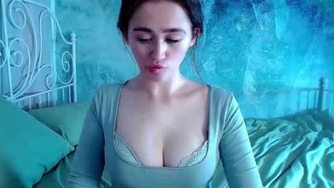 Lina online show from 02.25.26