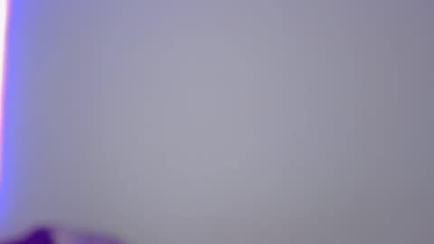 Snapshot of innocent_fox chatting on 12.19.24 Abril online show from 12.19.24