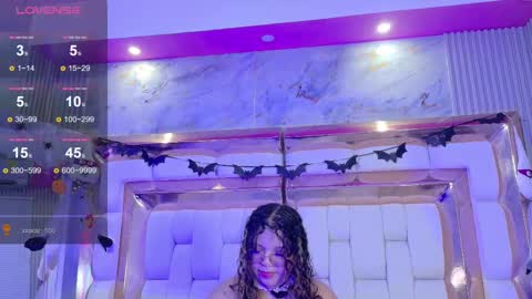 innocenthazel online show from 10.25.25