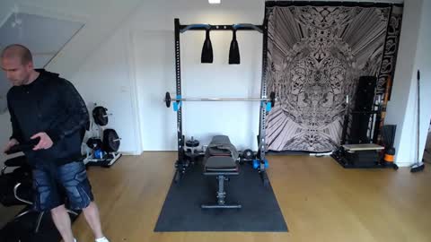 Snapshot of insanemaxxx chatting on 12.13.24 insanemaxxx online show from 12.13.24