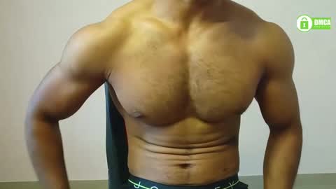 Snapshot of insanestud_miles chatting on 01.07.25 Miles online show from 01.07.25
